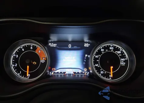 2019 Jeep Cherokee Limited 4X4 z USA, uszkodzony, nr VIN 1C4PJMDN5KD207391